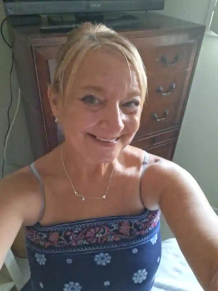 Friendly single female teacher.