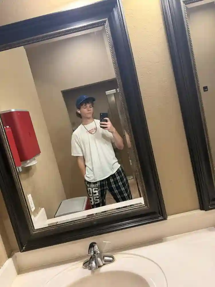 Looking for a roommate in Yukon ok