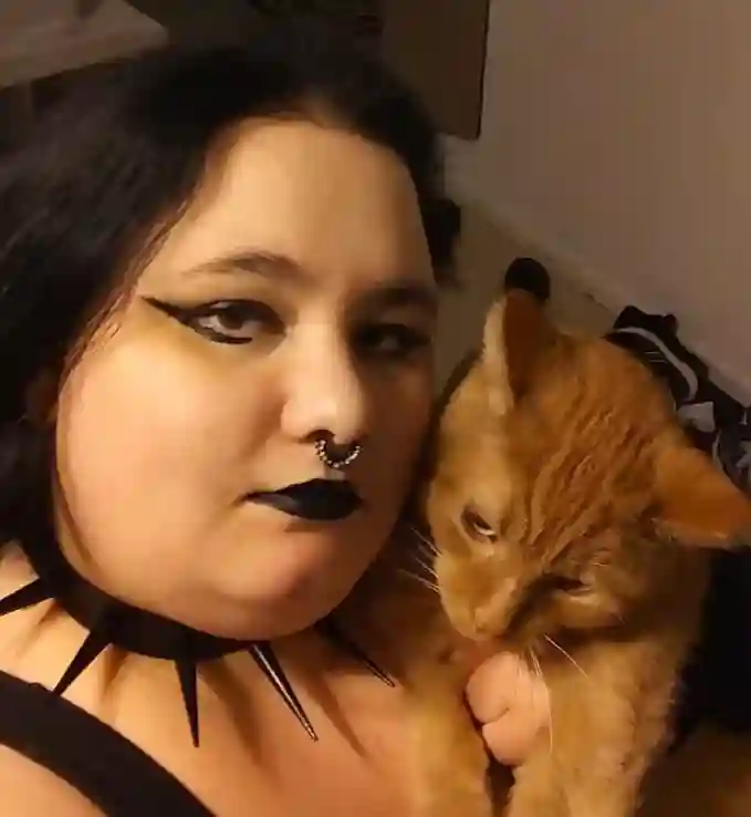 30 with cat don't wanna be homeless