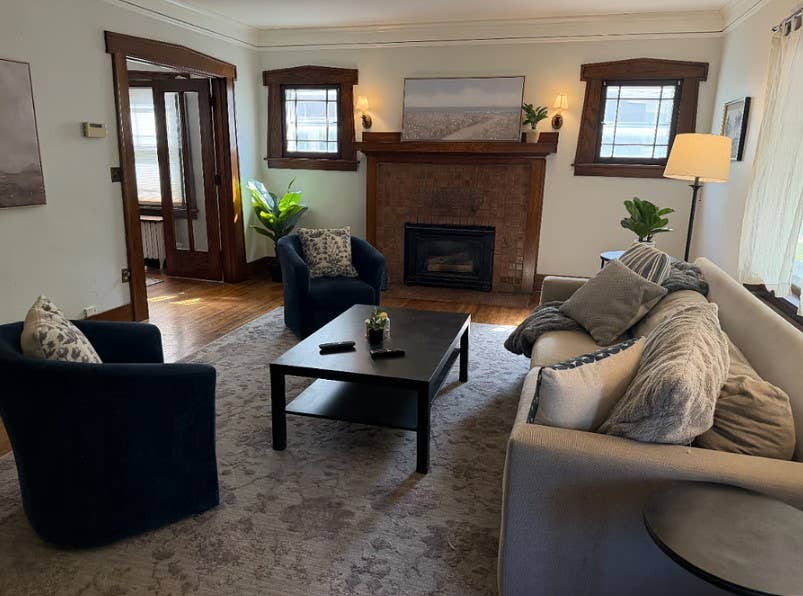 Comfortable furnished room for rent