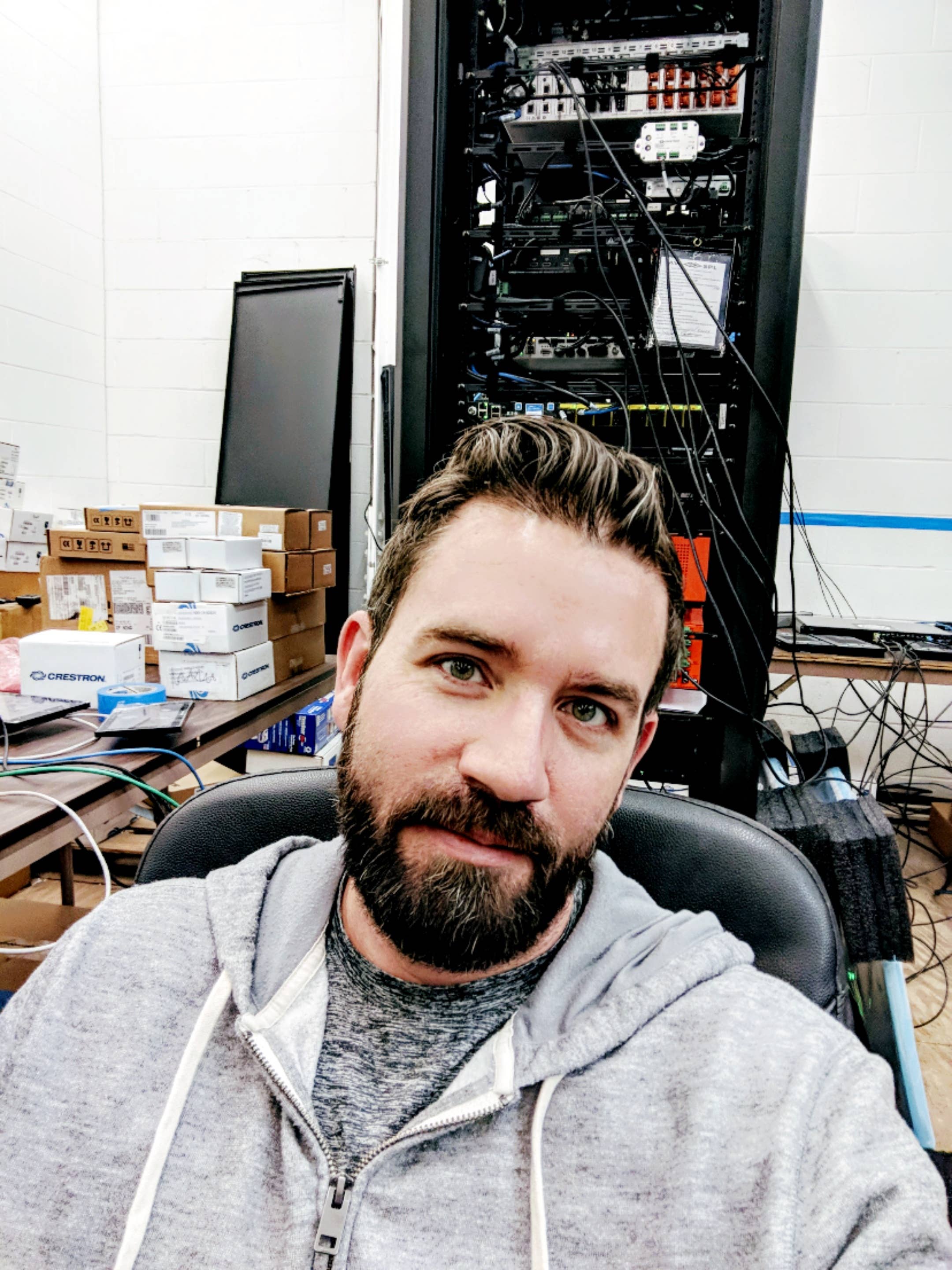 Quiet Tech Pro Seeking Room