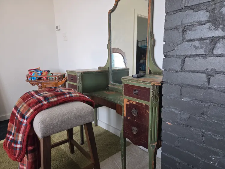 Furnished Room - Utilities Included