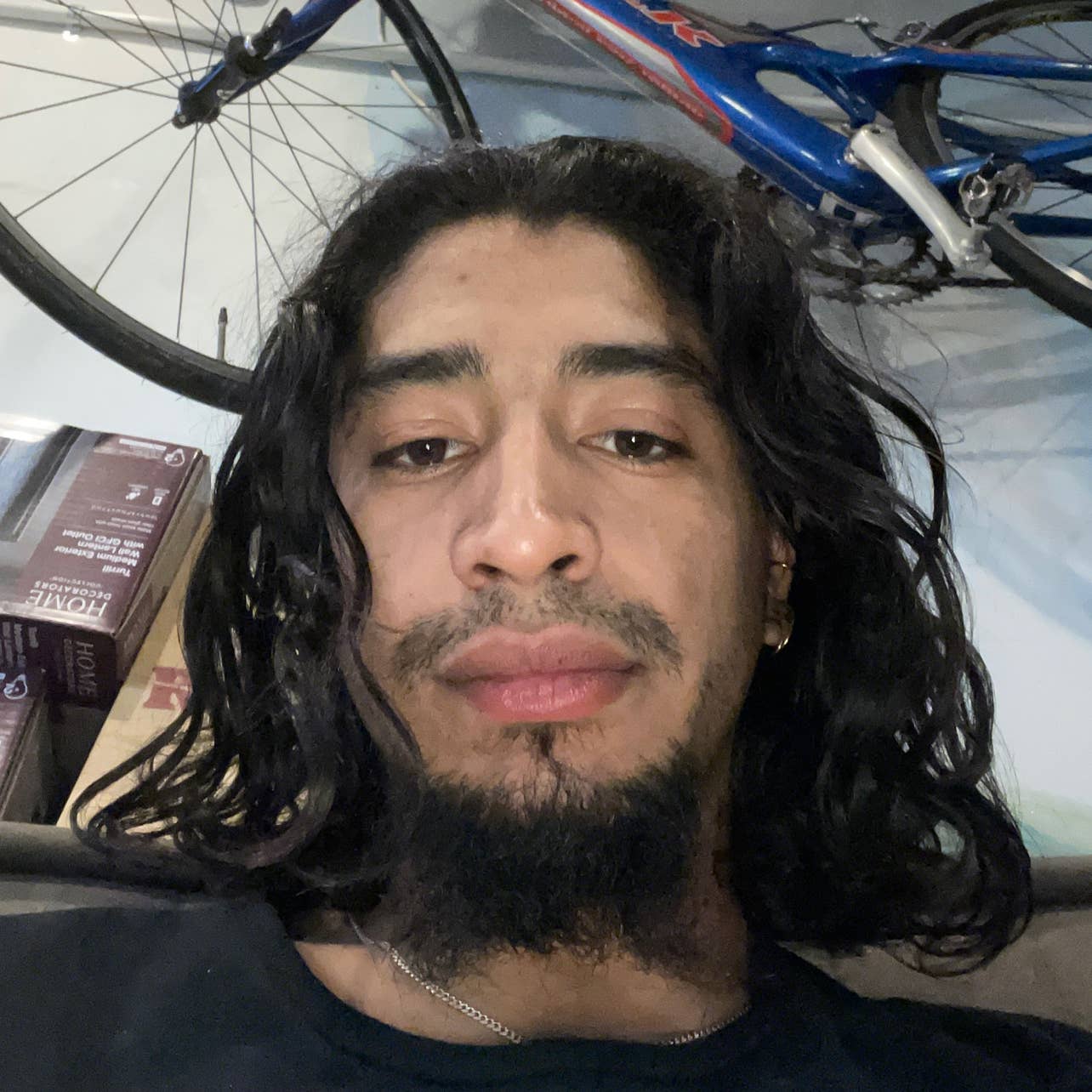 Looking for a room to rent pleasee