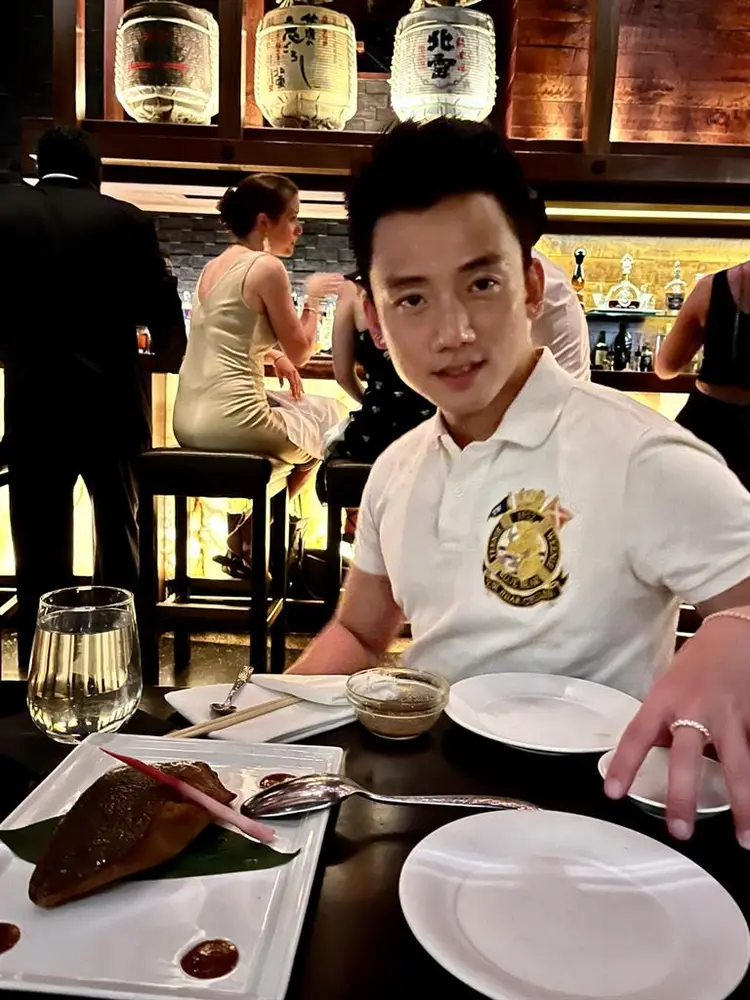 Grad student looking rooms
near UMN