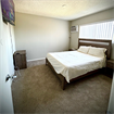 Room for rent in the Glendale