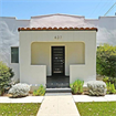 Private Master B
edroom w/ Jet Tub!