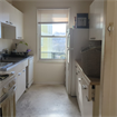 I'm looking for a female roommate.