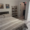 Short-term room 4 rent downtown