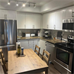 Cozy room in Etobicoke short term
.