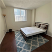Looking for a roomate