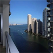 Looking for a Roomate brickell!