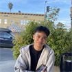 gay m looking for a roomie/room!